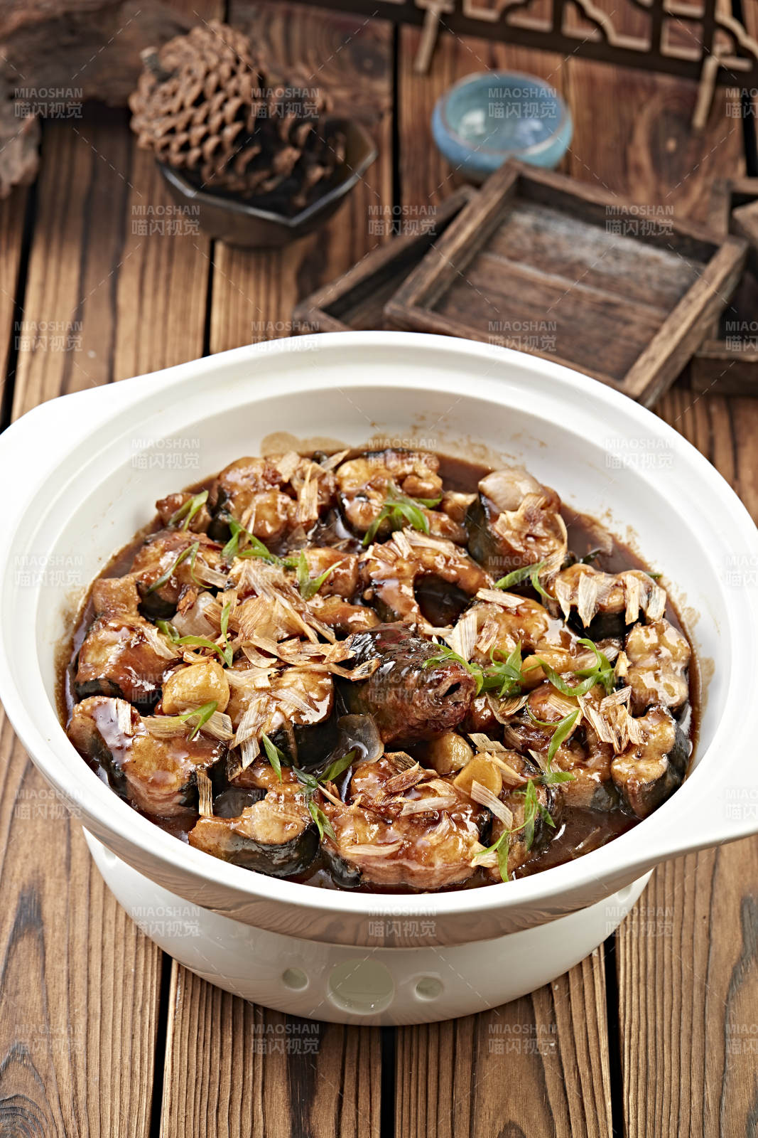 广式砂锅鳝鱼煲图片