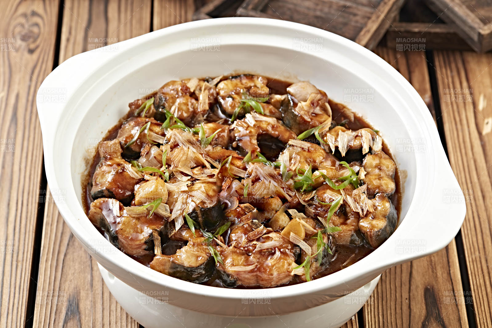 广式砂锅鳝鱼煲图片