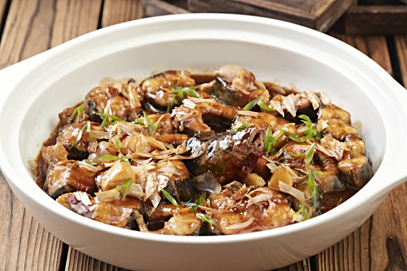 广式砂锅鳝鱼煲图片