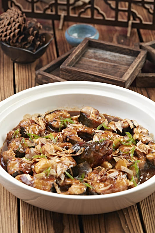 广式砂锅鳝鱼煲图片