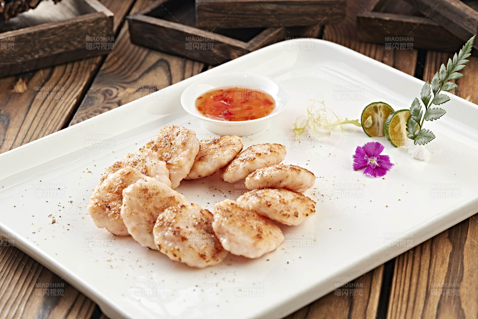 香炸深海虾肉饼图片