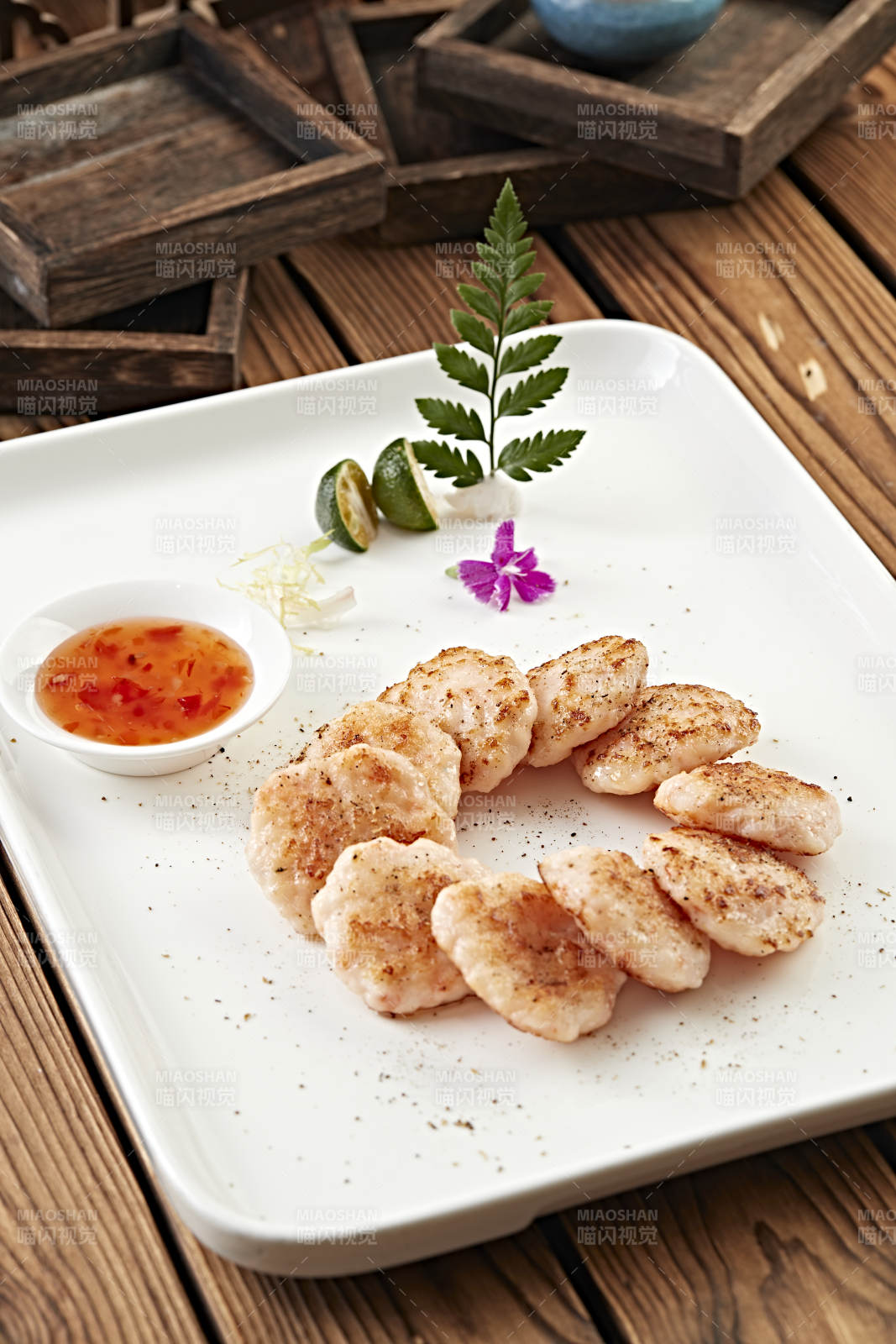 香炸深海虾肉饼图片