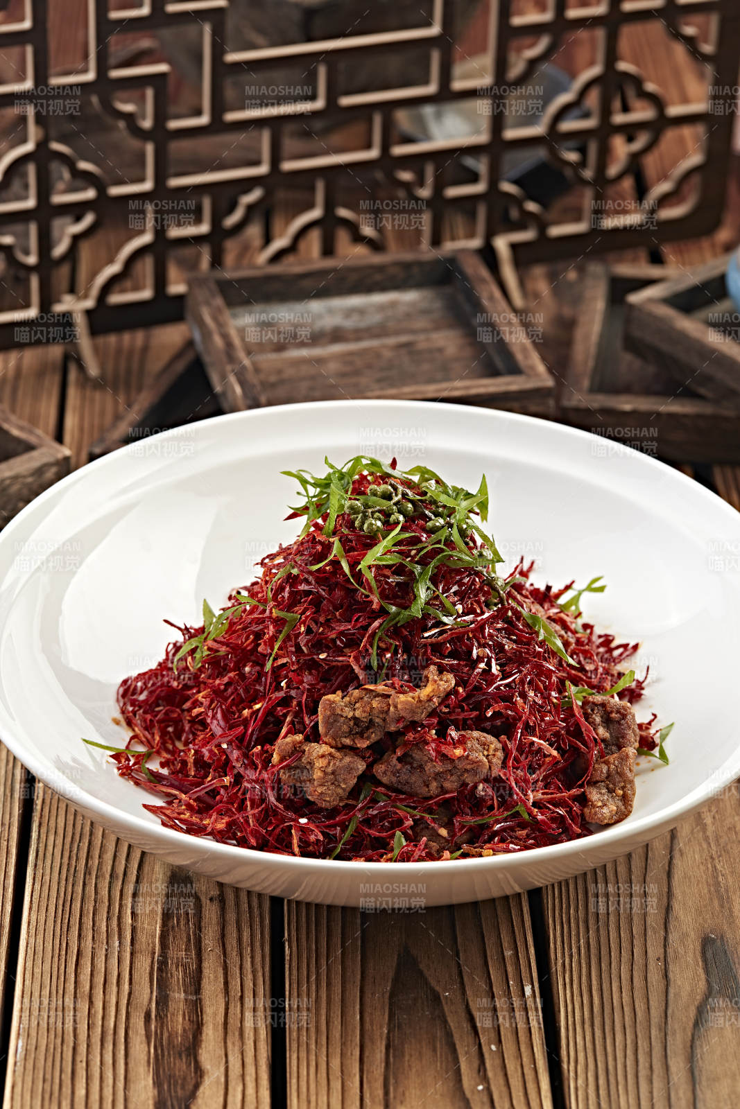 川香藤椒辣子牛肉图片