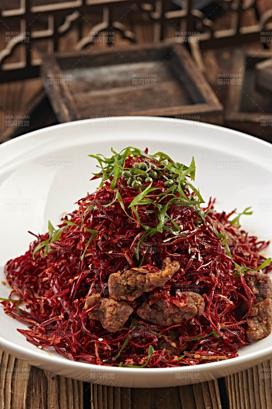 川香藤椒辣子牛肉图片