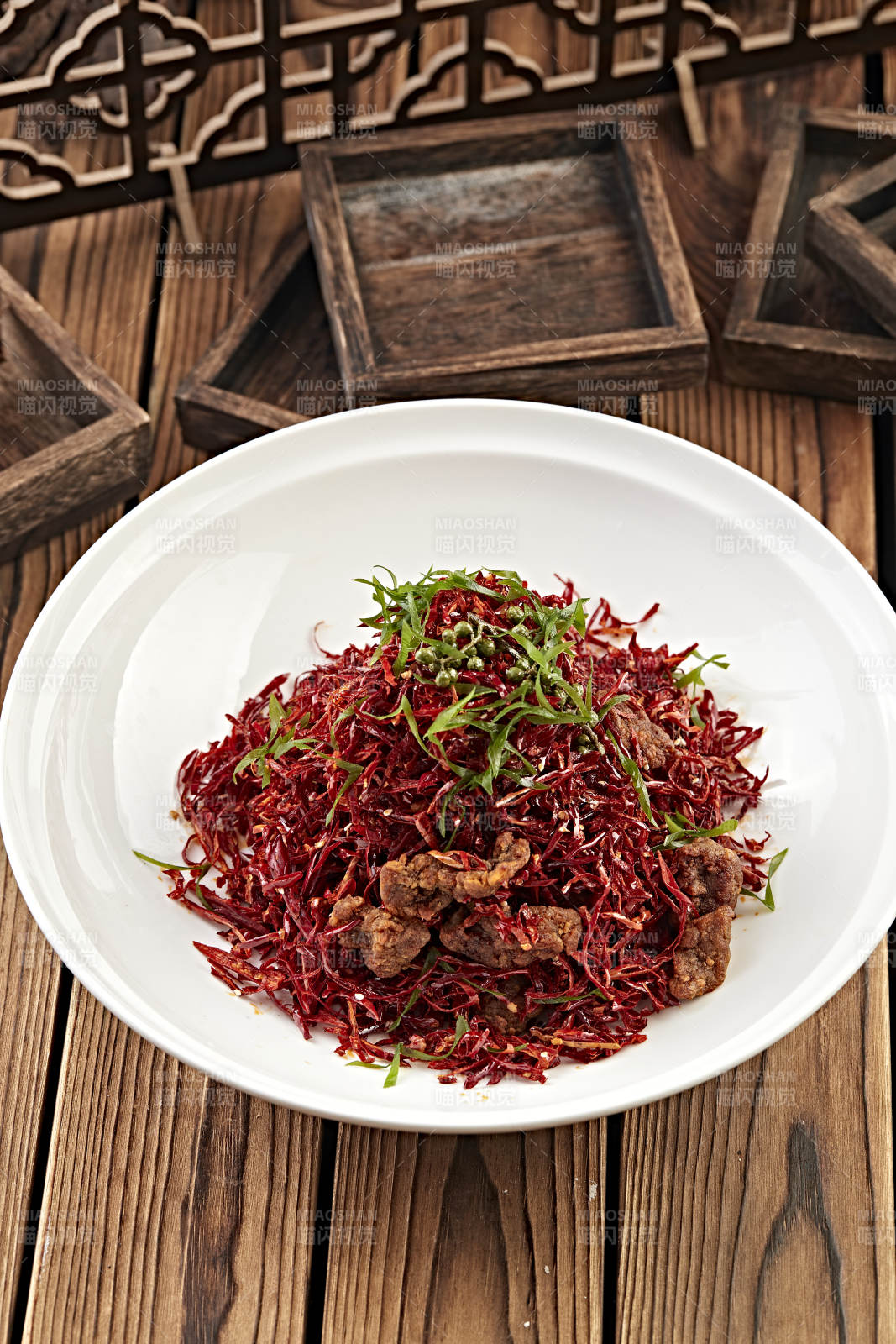 川香藤椒辣子牛肉图片