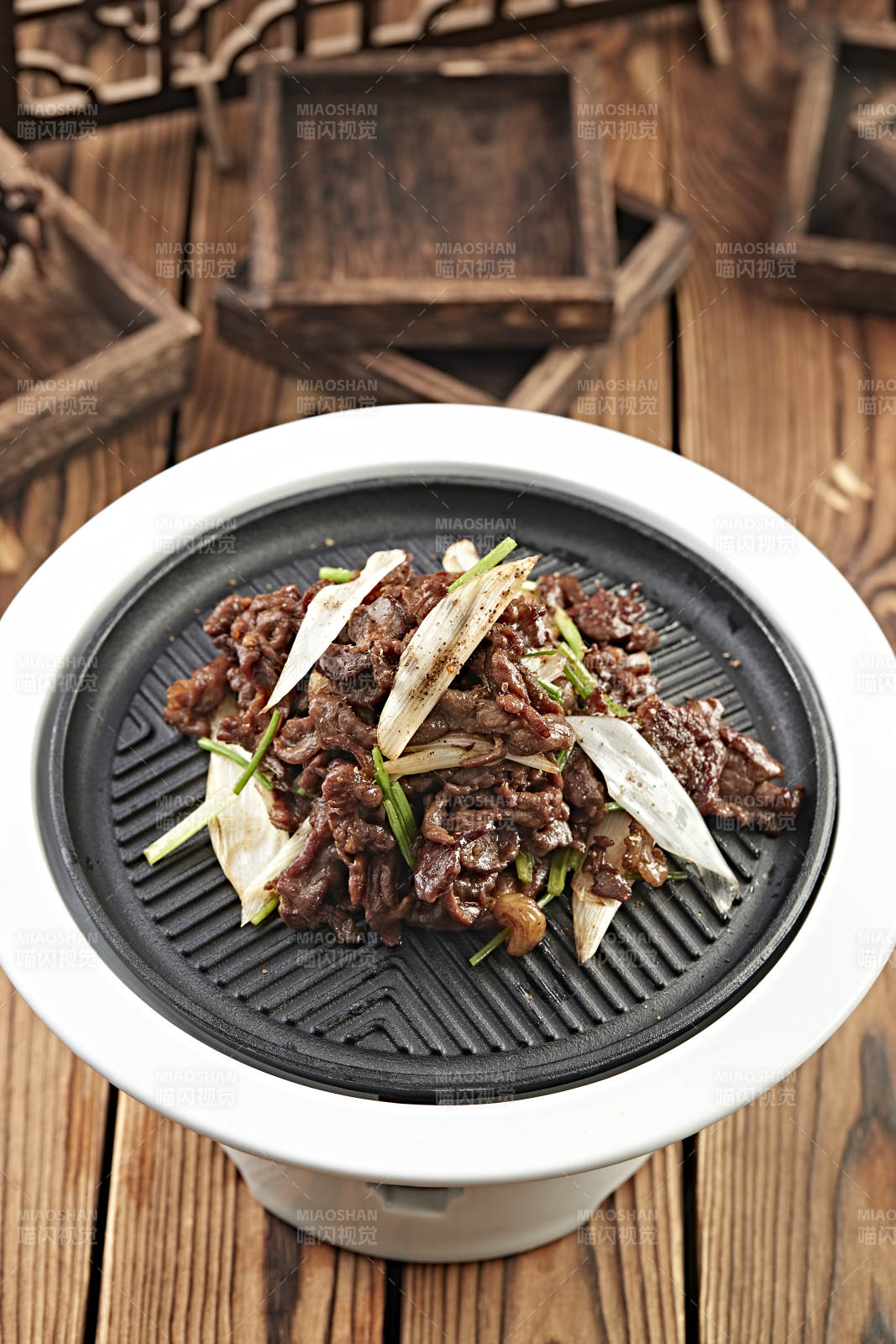 炙子铁板葱香牛柳图片