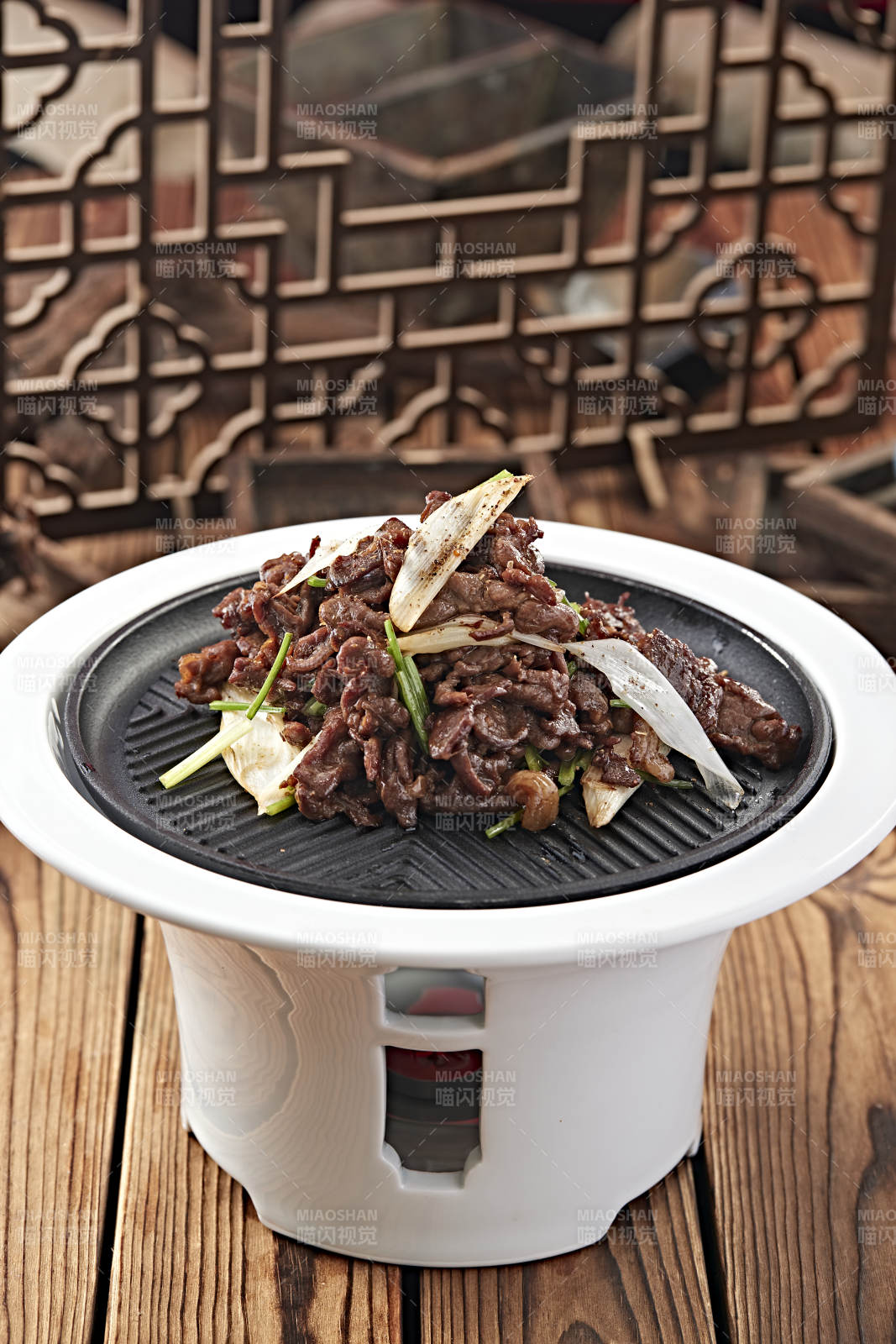 炙子铁板葱香牛柳图片