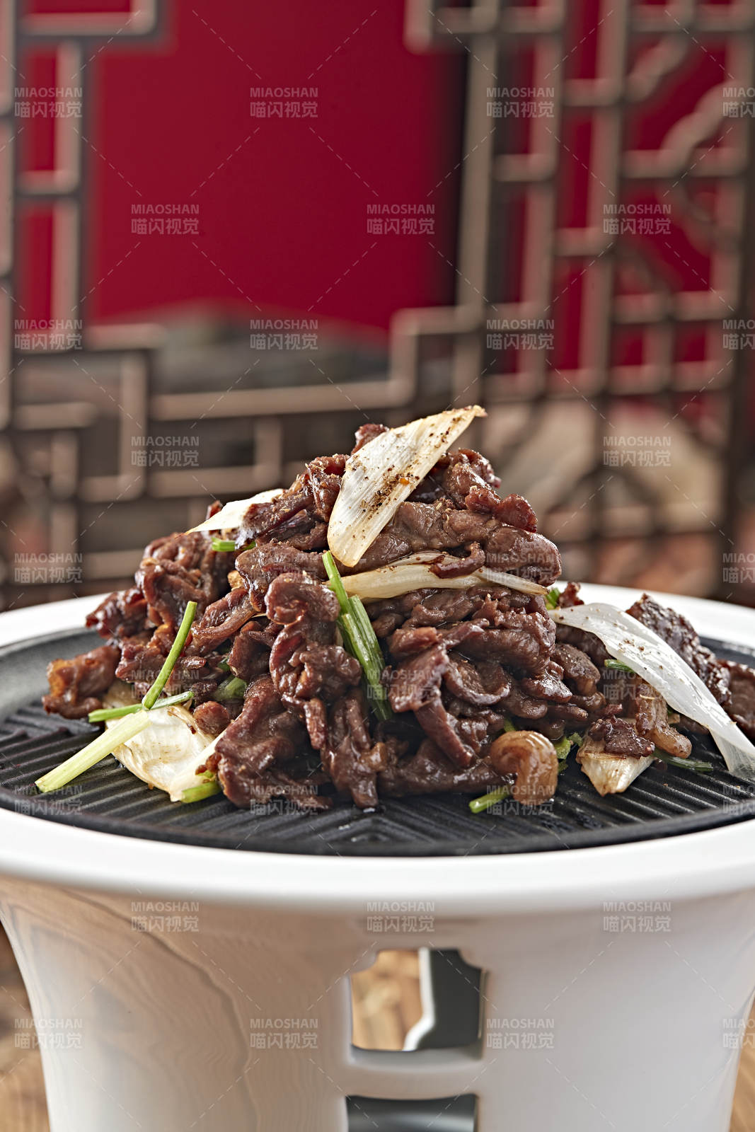 炙子铁板葱香牛柳图片