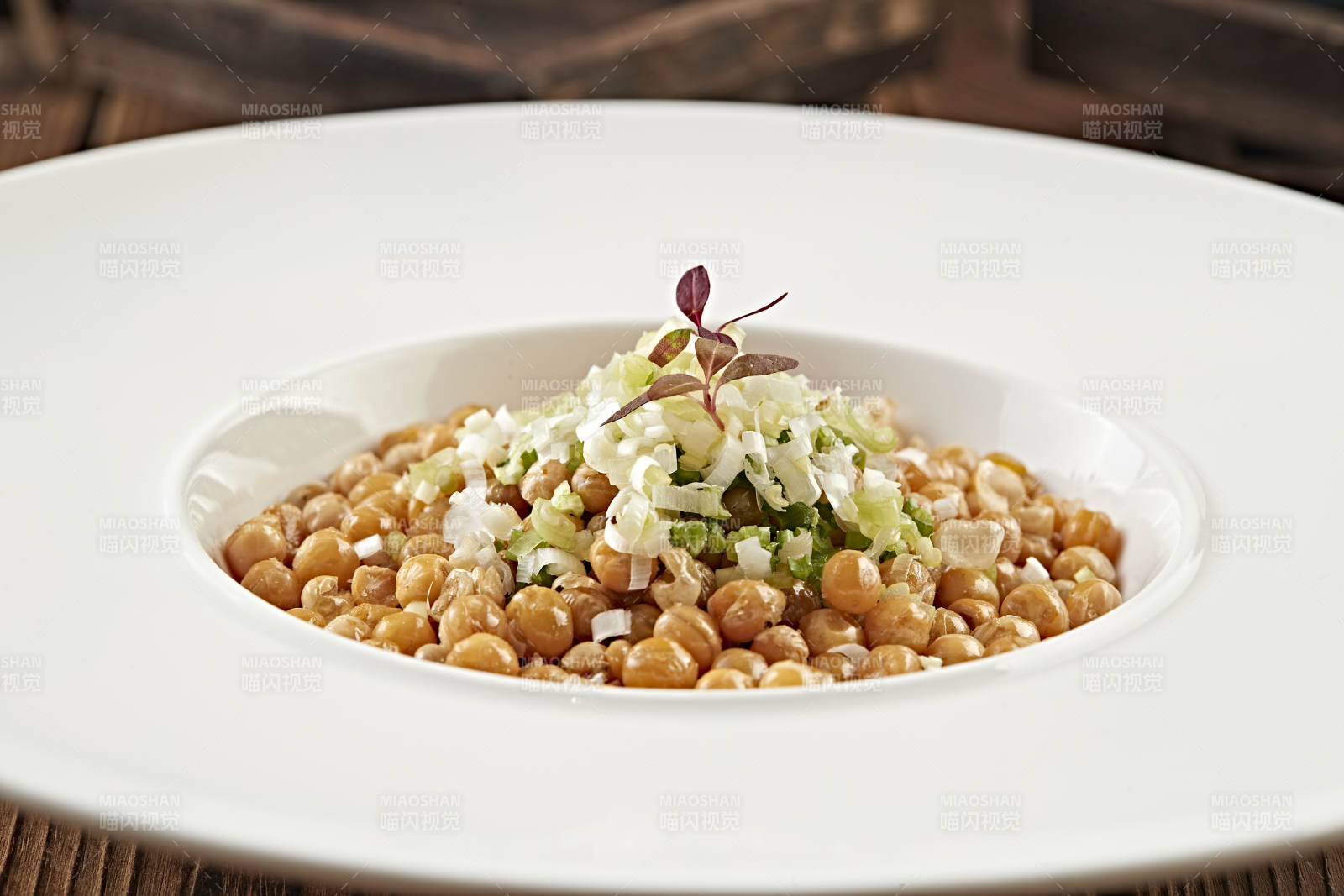 葱香油炸大黄豆图片