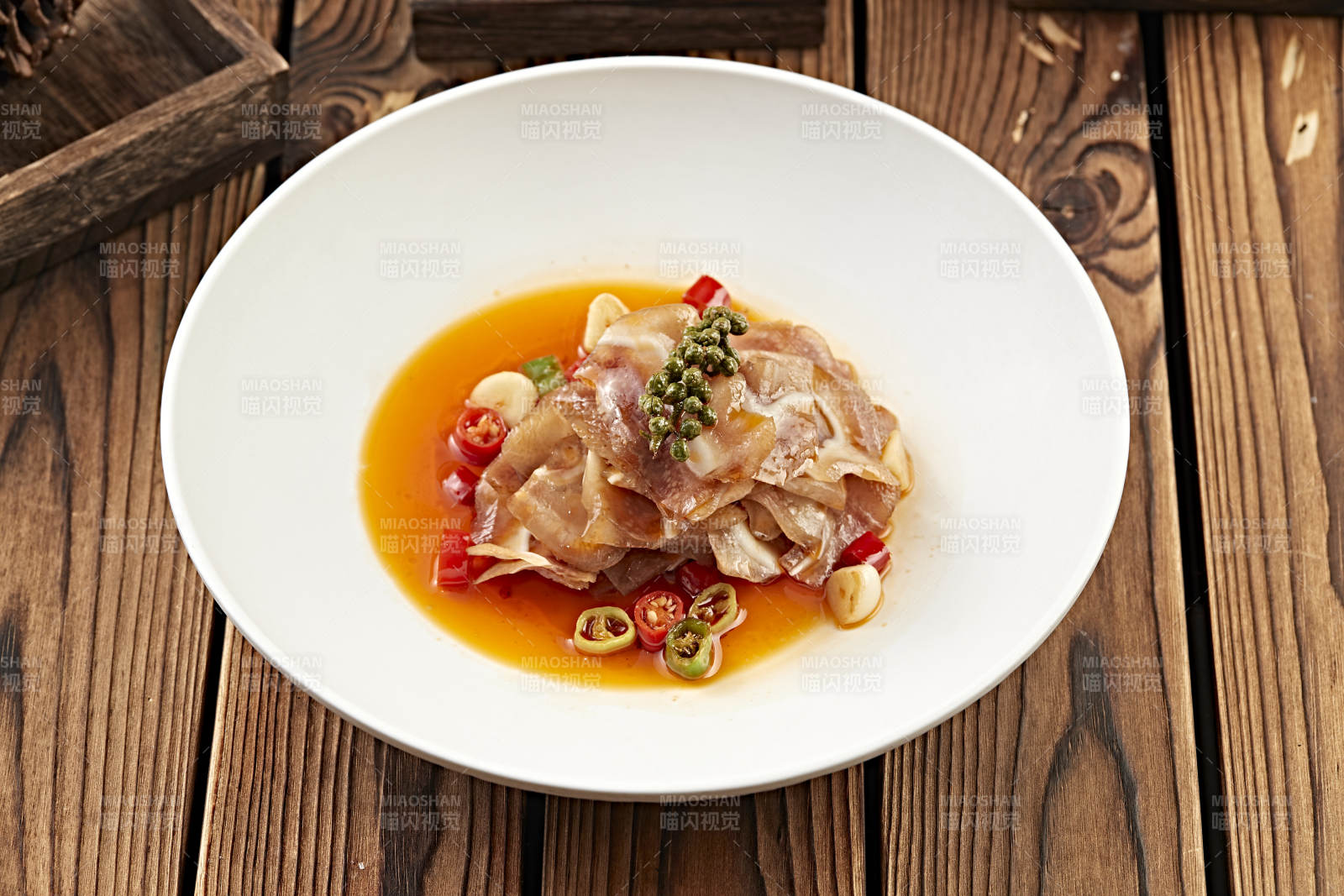 红油香辣压猪耳脆切片图片