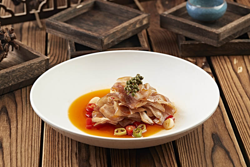 红油香辣压猪耳脆切片图片