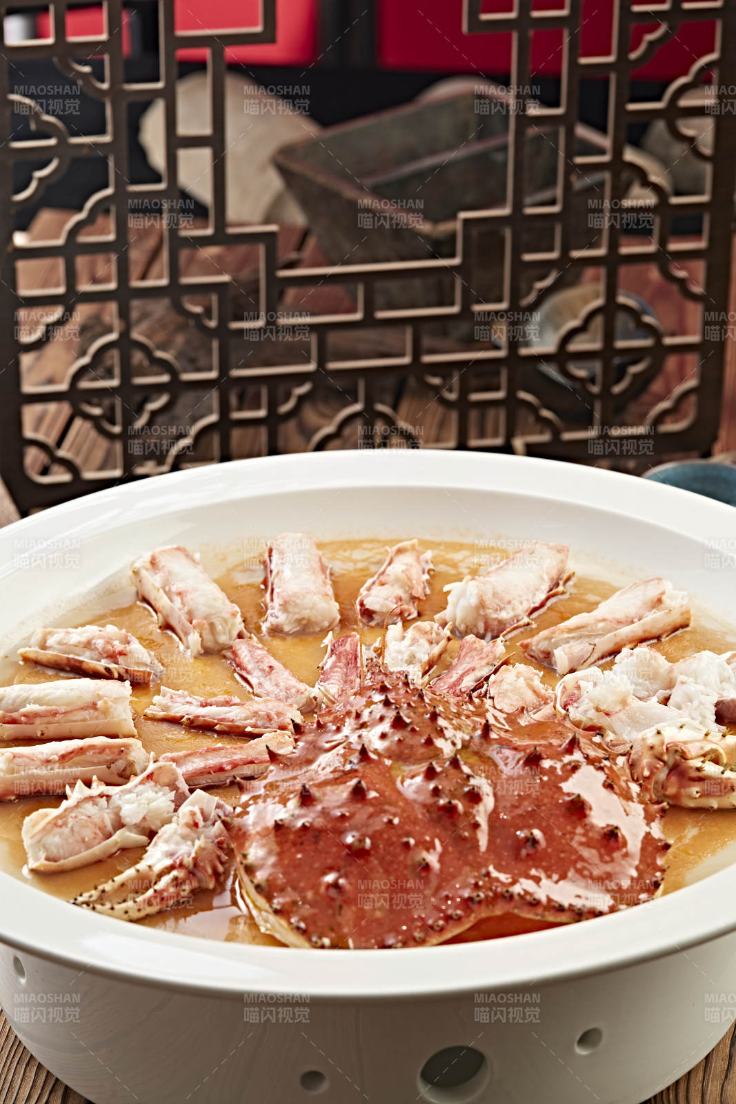 清蒸活阿拉斯加帝王蟹图片