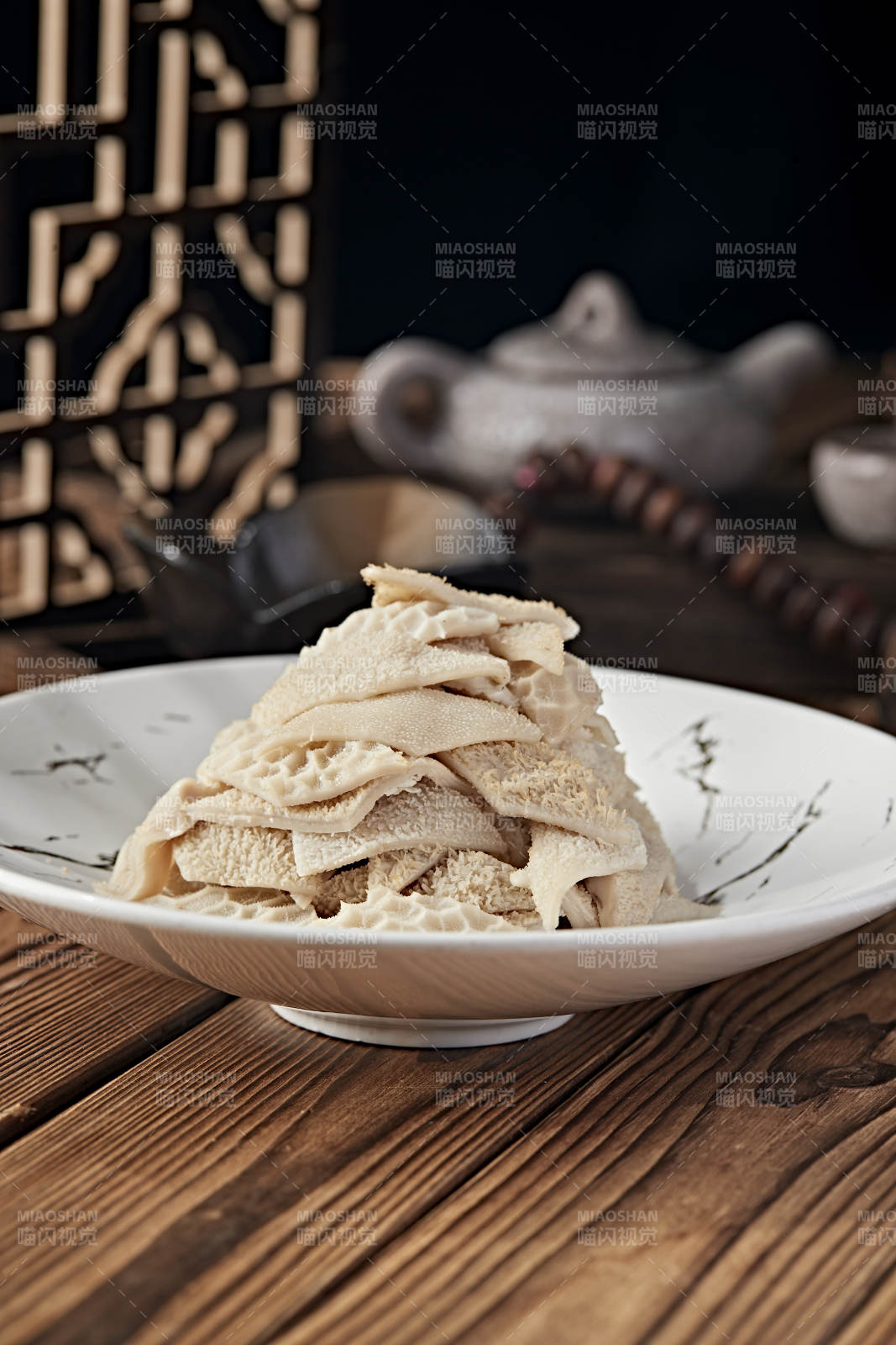 浇汁白水煮羊肚图片