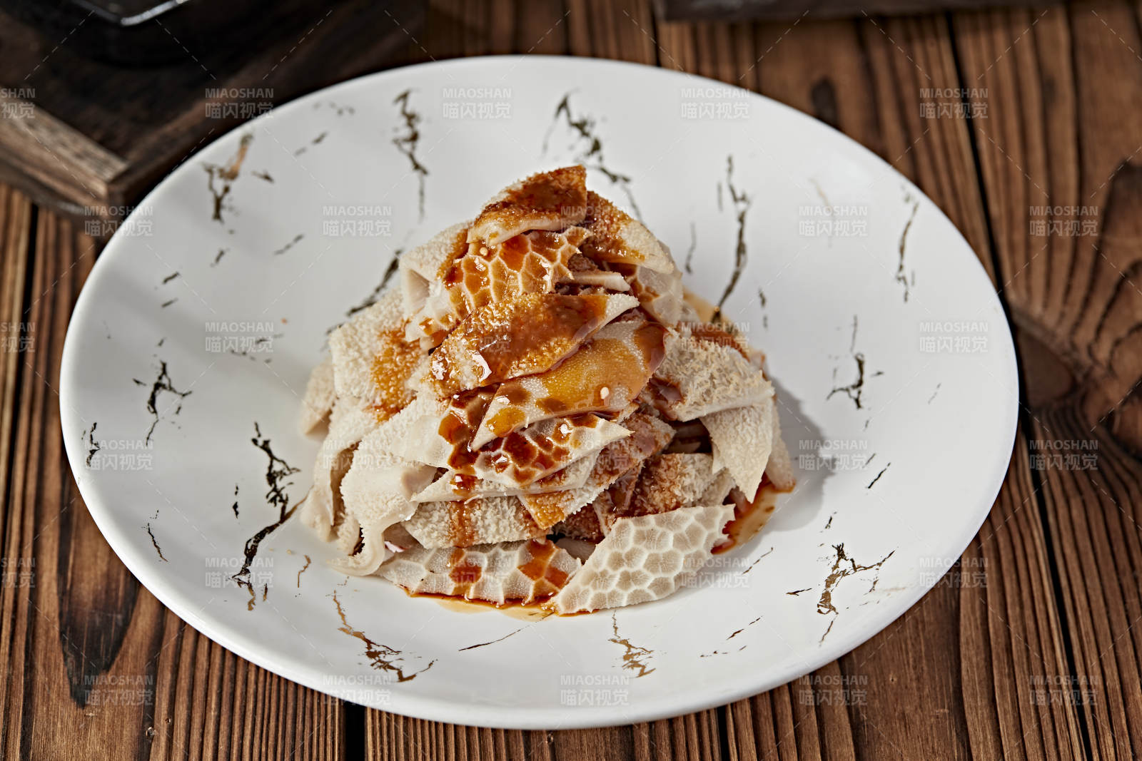 浇汁白水煮羊肚图片