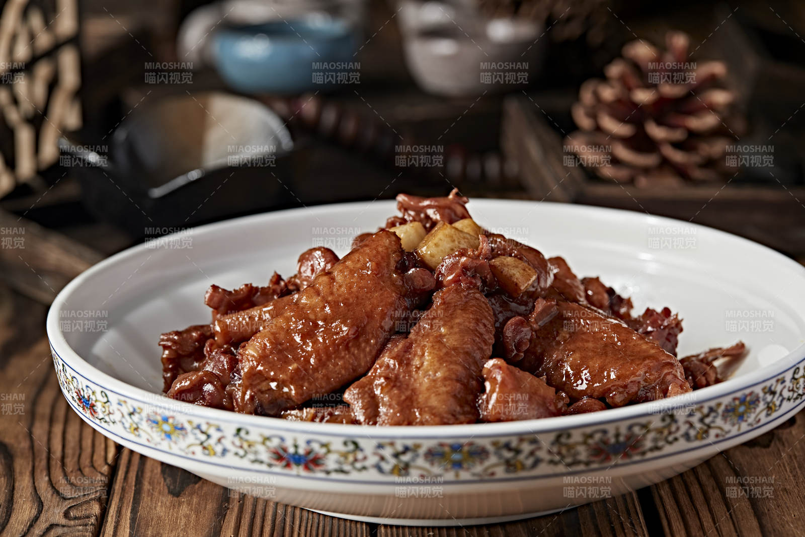 红烧蒜香柴鸡块图片