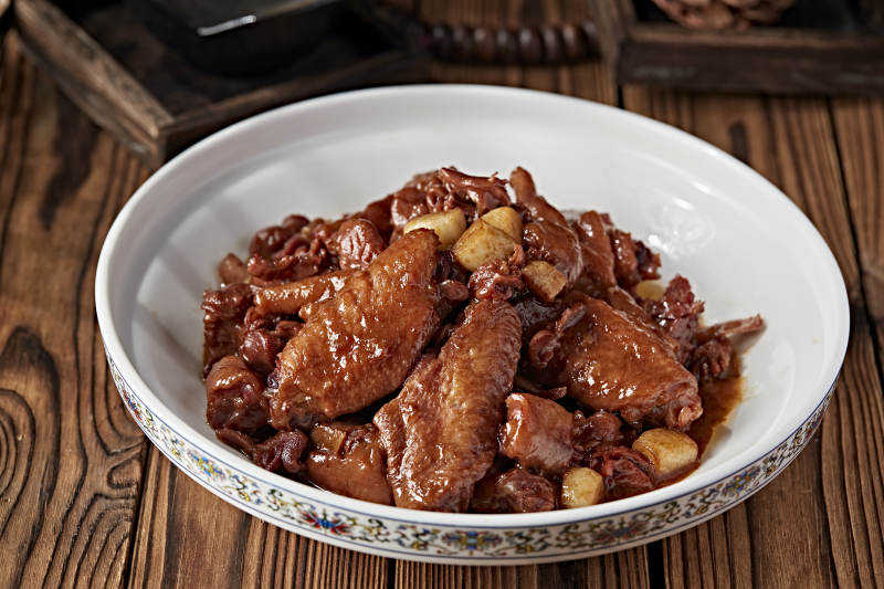 红烧蒜香柴鸡块图片