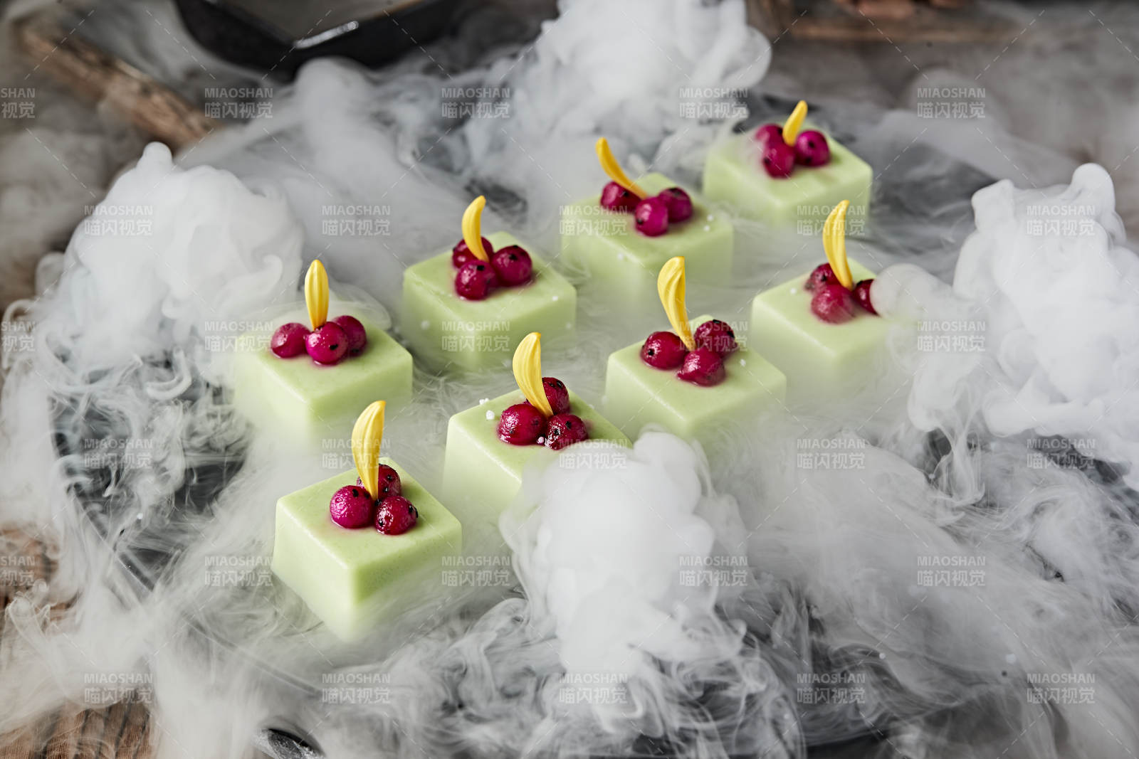 冰镇哈密瓜果冻豆腐图片