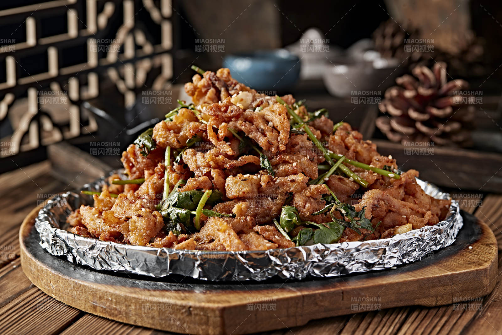 铁板锡纸蒜香黄牛肉图片