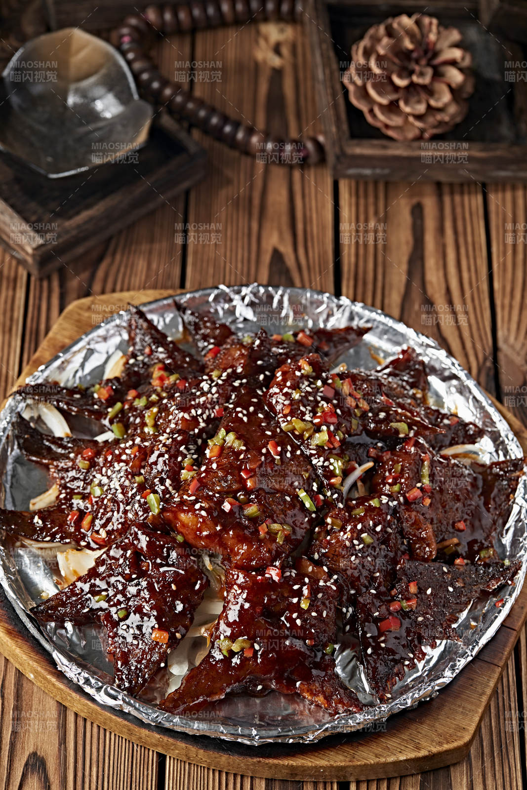 铁板锡纸红烧鲽鱼尾图片