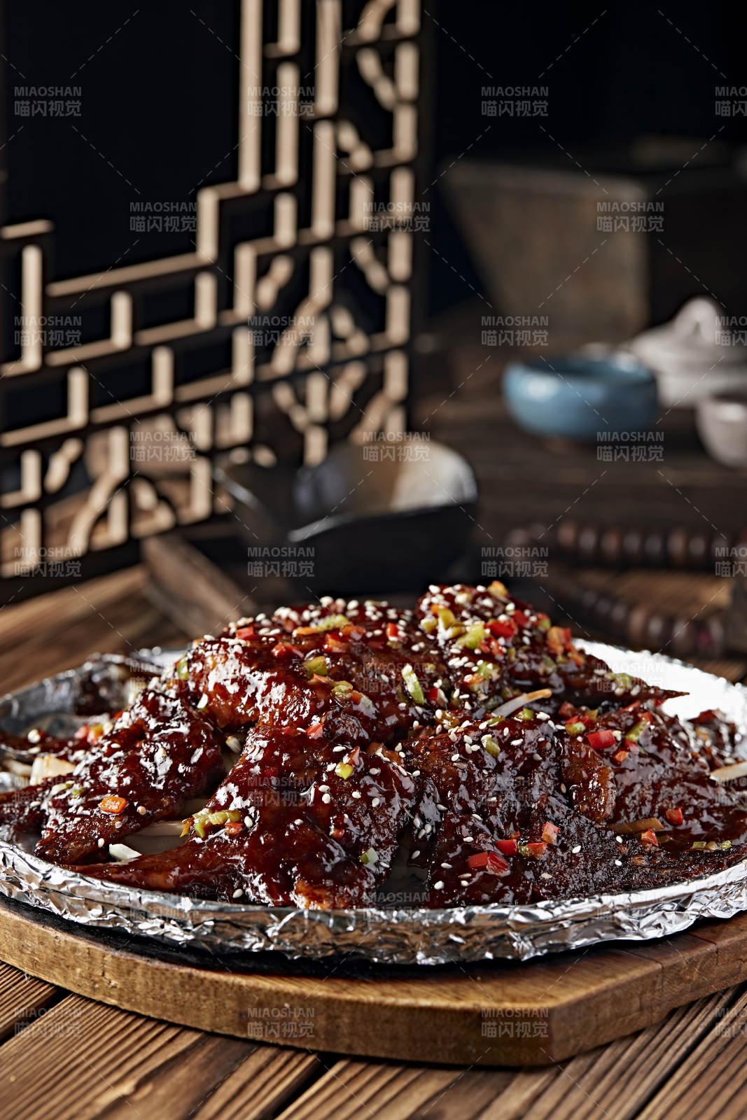 铁板锡纸红烧鲽鱼尾图片