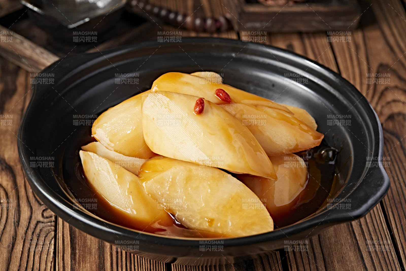 砂锅黄焖白萝卜图片