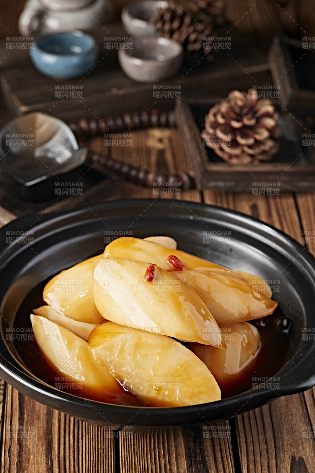 砂锅黄焖白萝卜图片