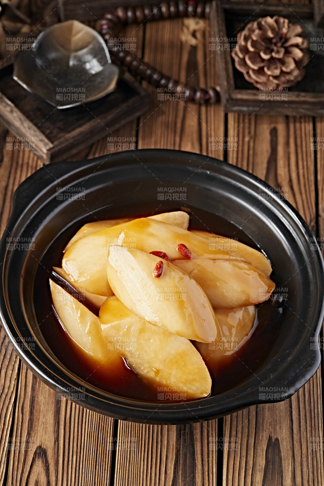 砂锅黄焖白萝卜图片