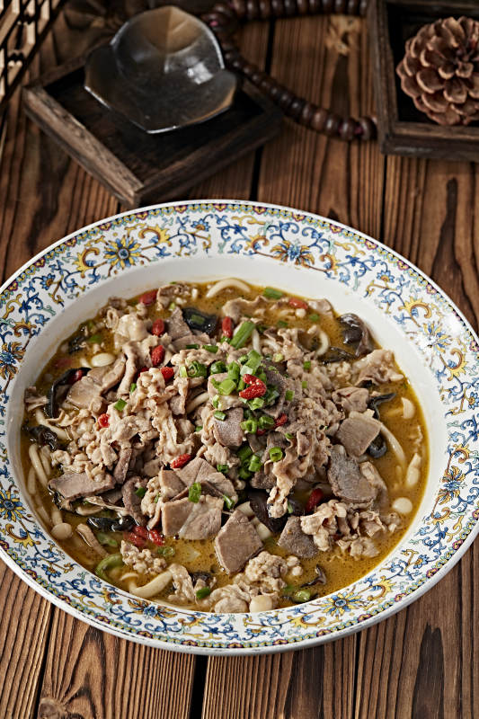 酸汤木耳白玉菇汆羊肉图片