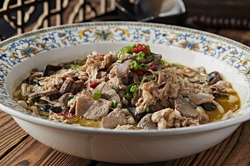 酸汤木耳白玉菇汆羊肉图片