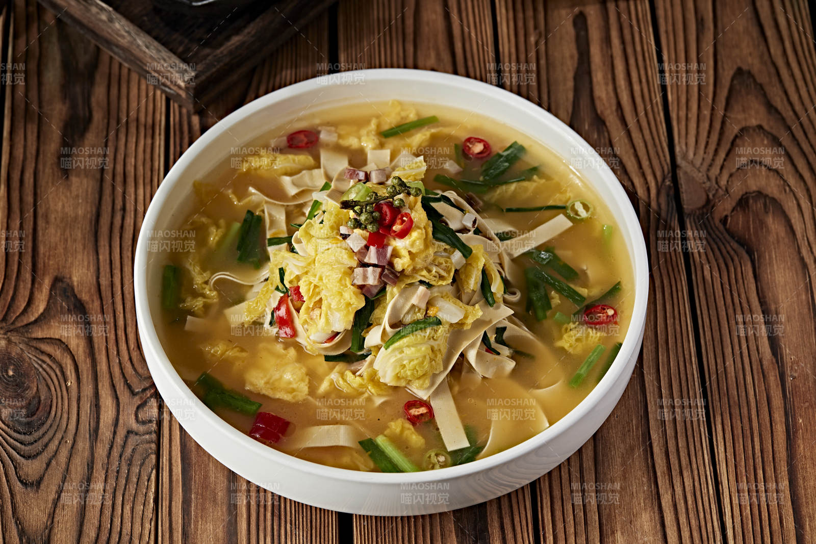 上汤娃娃菜干豆腐配金华火腿粒图片