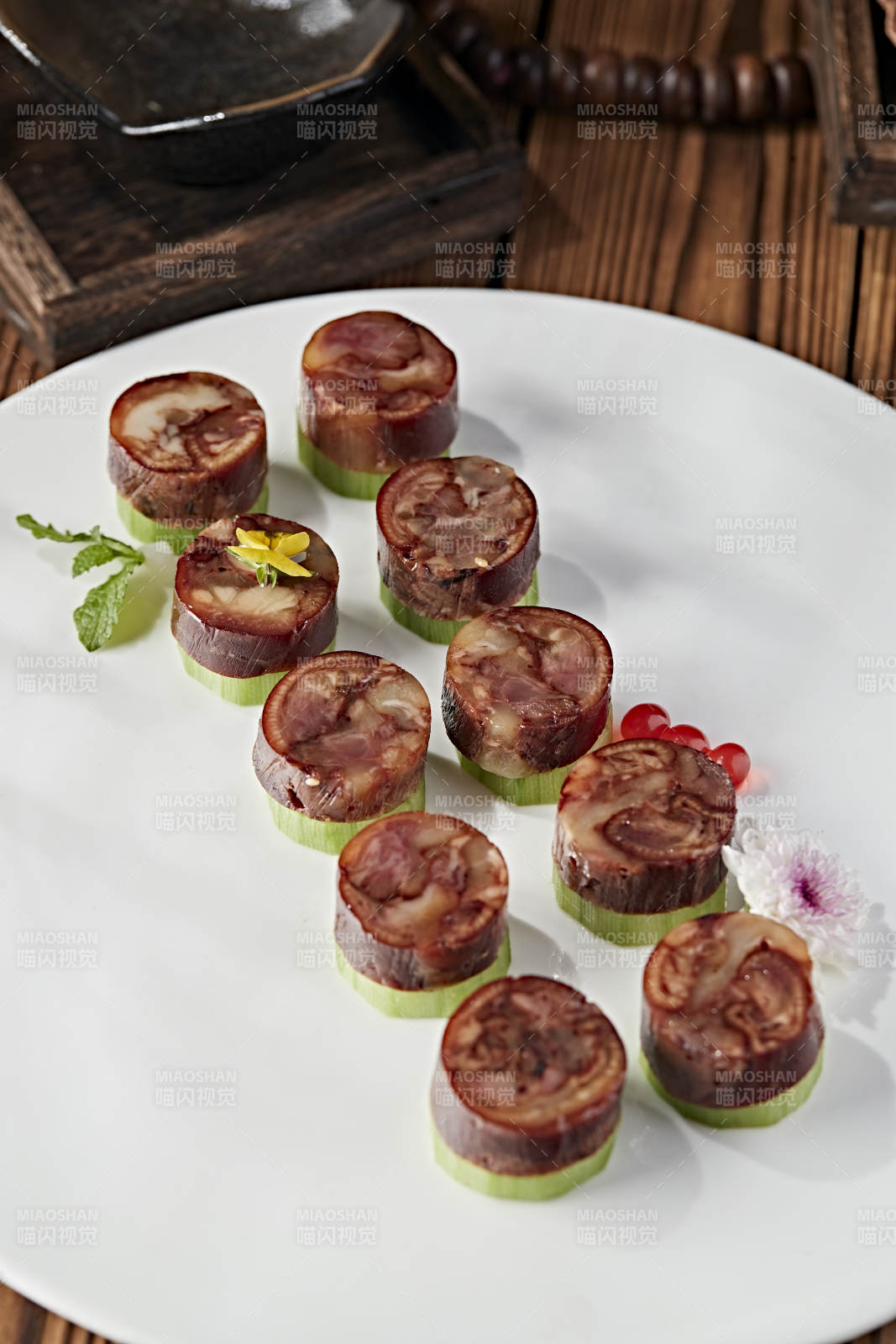 美味凉菜压蹄花卷图片