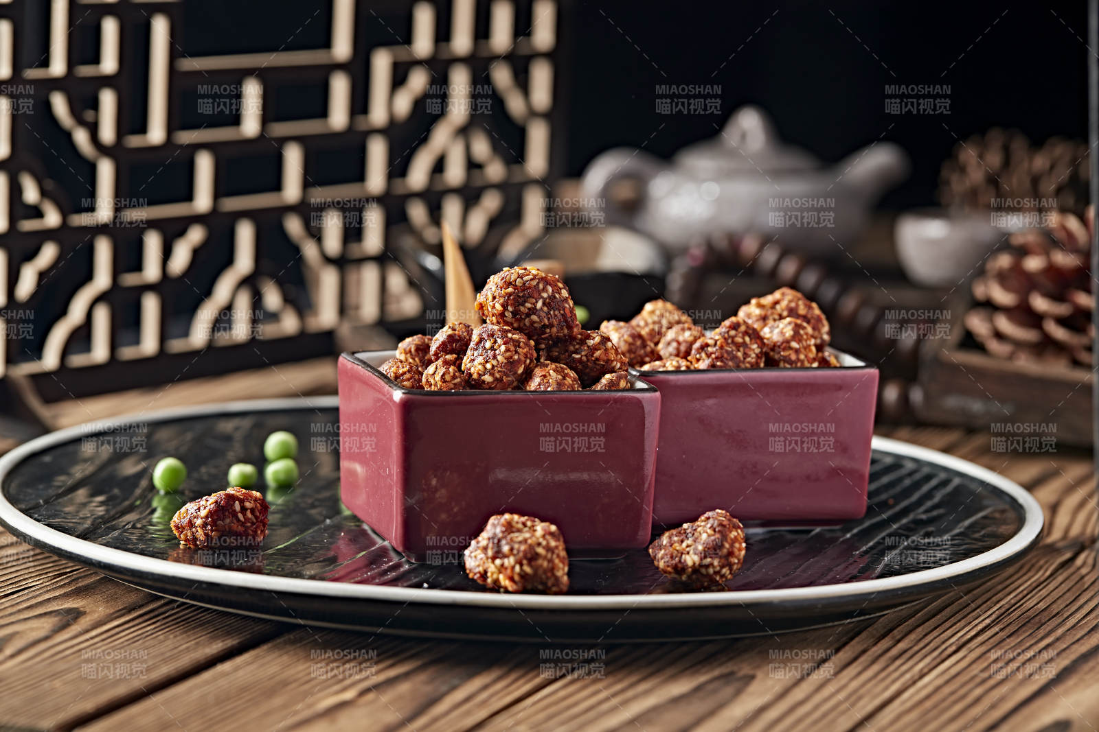 美味凉菜芝麻麻辣牛肉粒图片