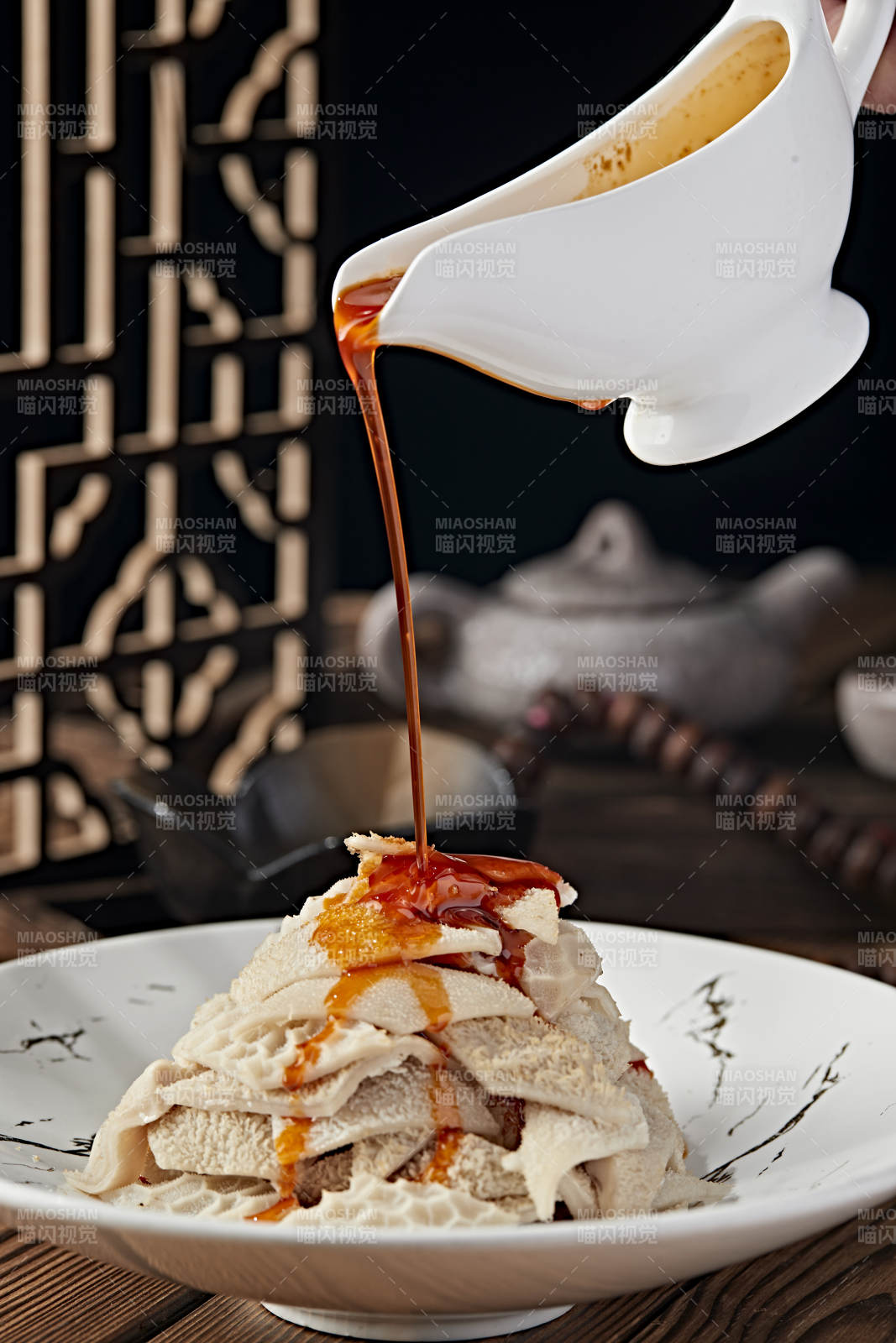 浇汁白水煮羊肚图片