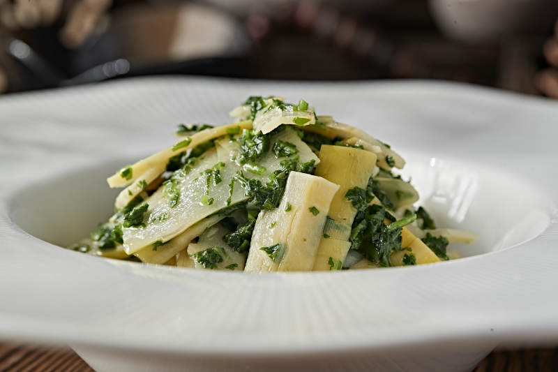 荠菜沫拌春笋片图片