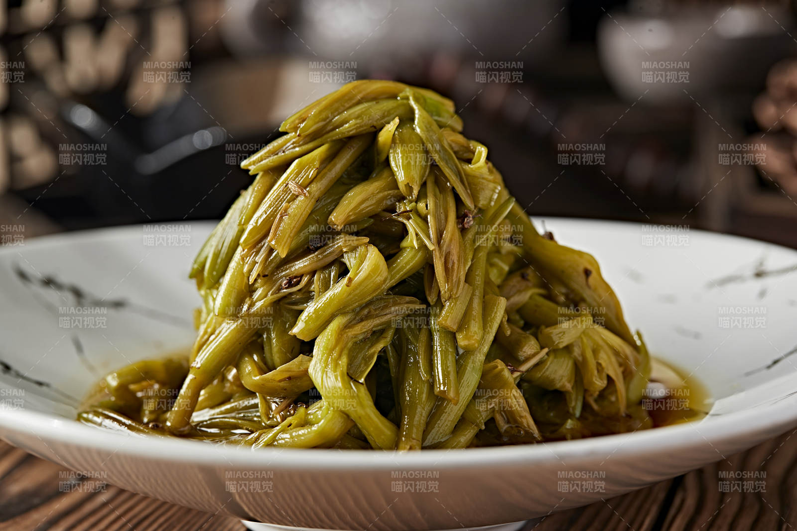 凉拌野生黄花菜图片