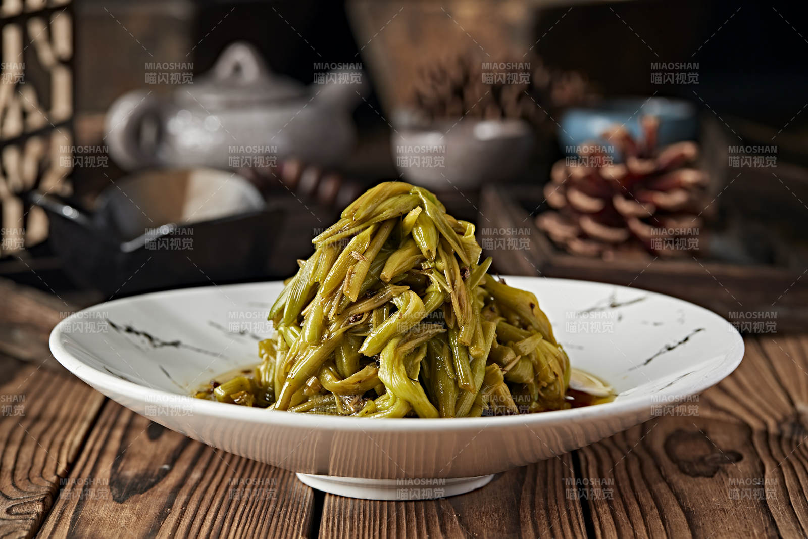 凉拌野生黄花菜图片