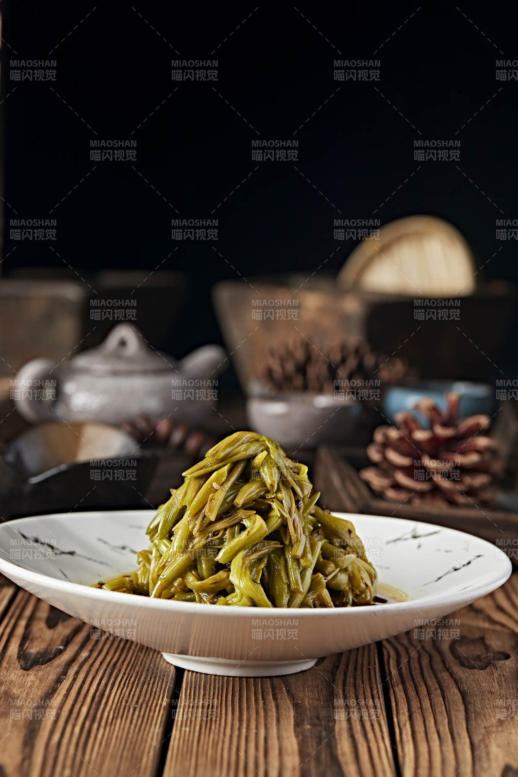 凉拌野生黄花菜图片