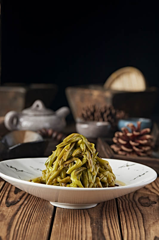 凉拌野生黄花菜图片