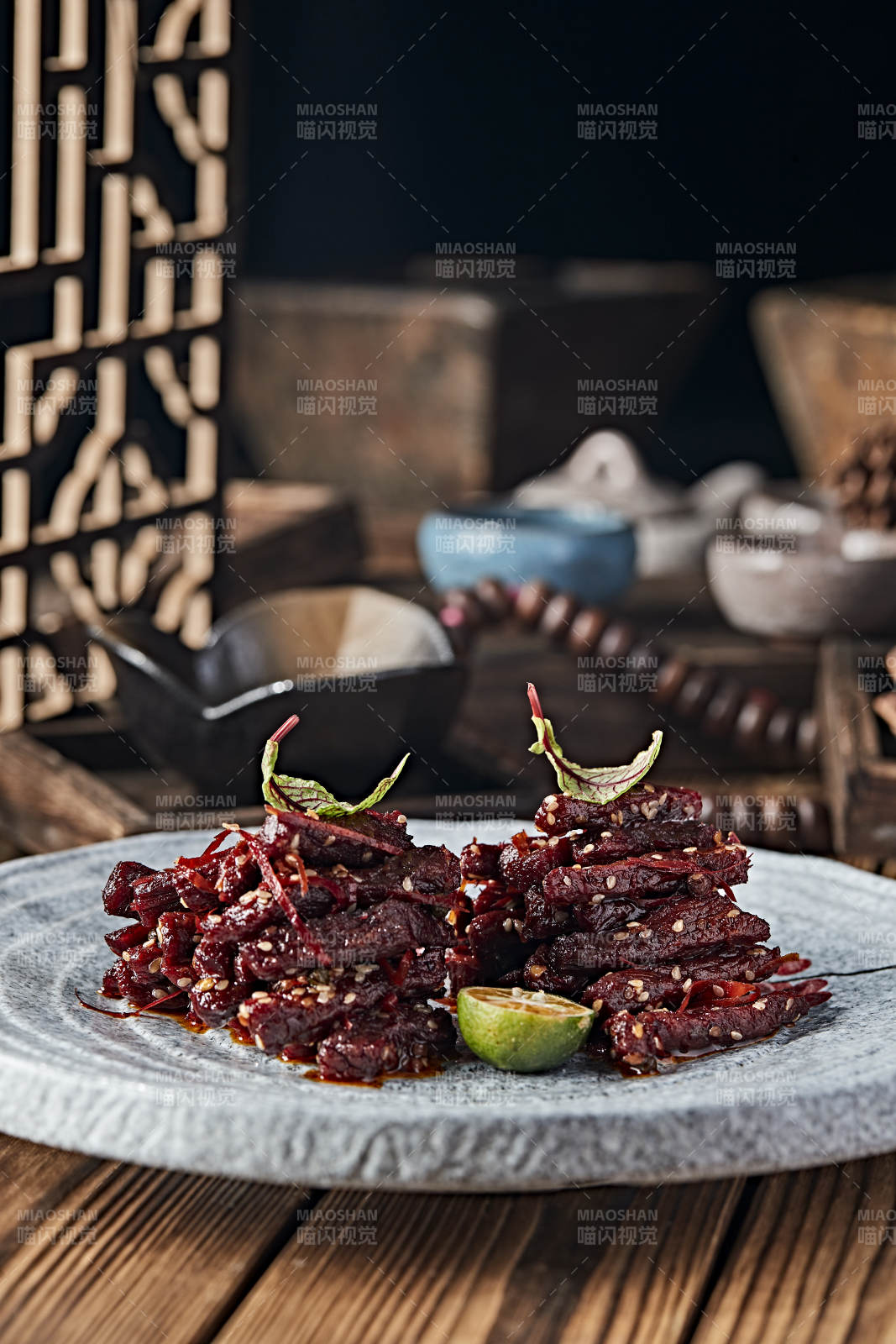 美味凉菜麻辣牛肉干图片