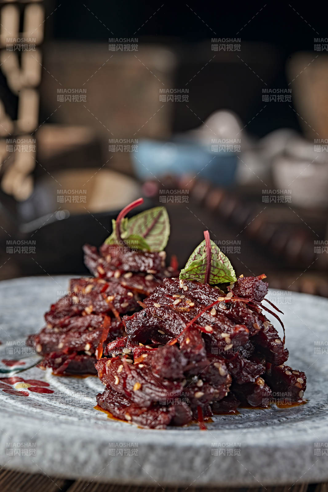 美味凉菜麻辣牛肉干图片