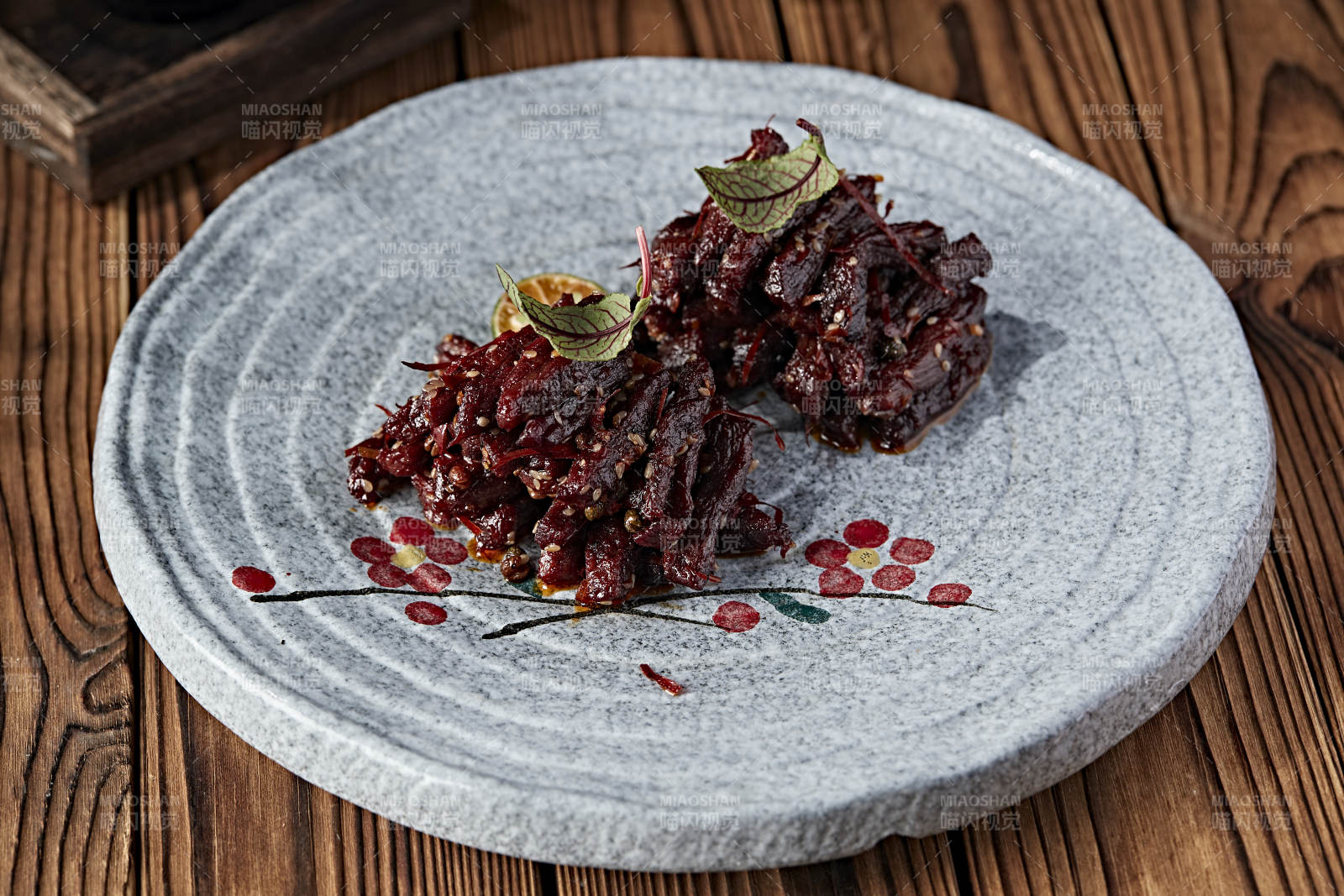 美味凉菜麻辣牛肉干图片