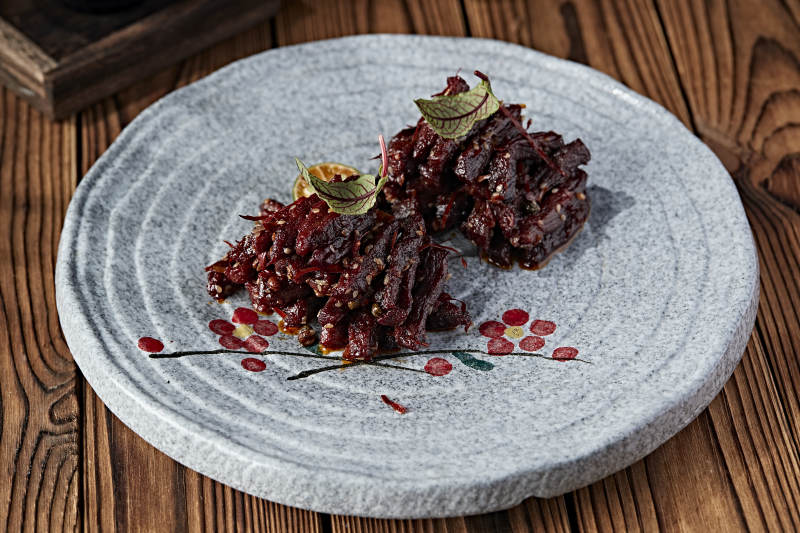 美味凉菜麻辣牛肉干图片