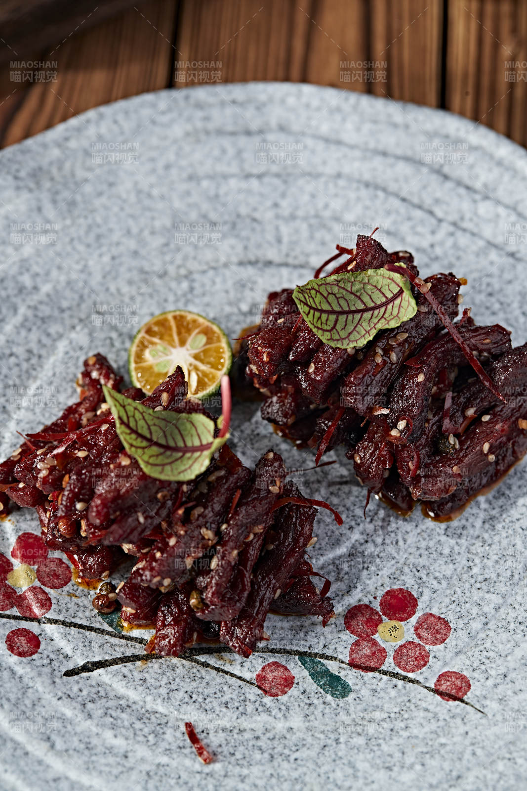 美味凉菜麻辣牛肉干图片