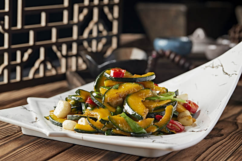 韭菜米椒蒜子小炒迷你南瓜片图片