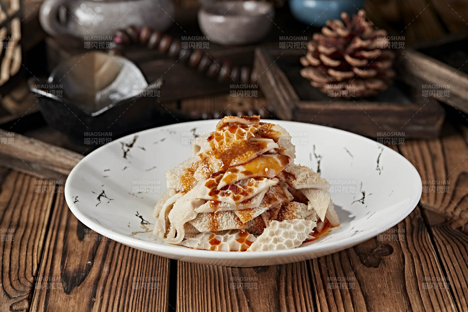 浇汁白水煮羊肚图片