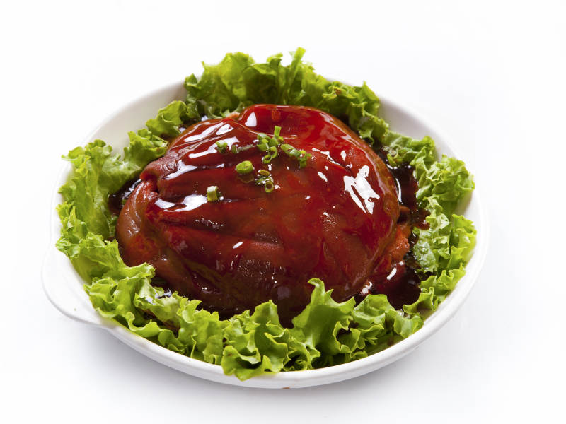 浇汁红焖肘子图片