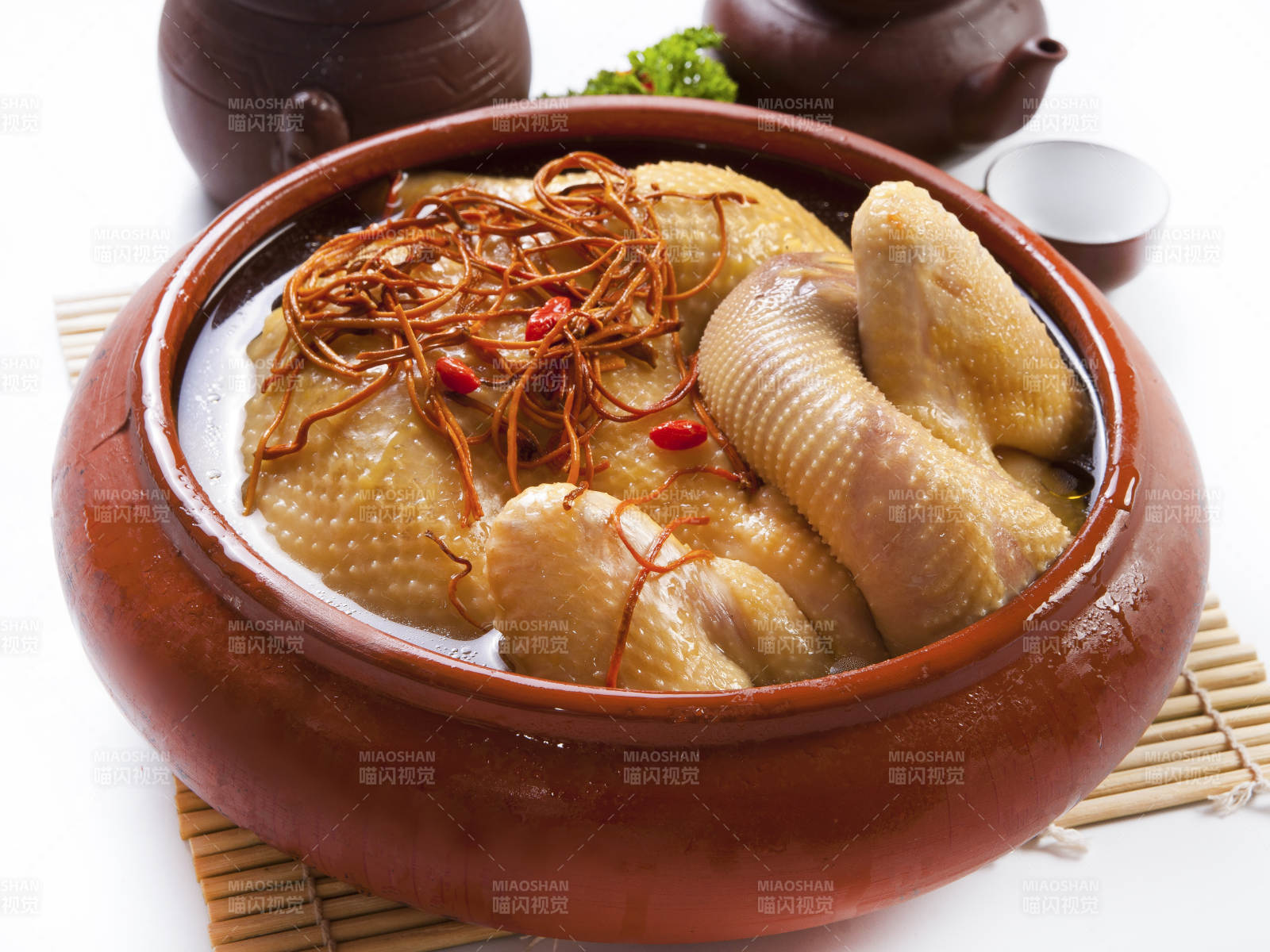 虫草花云南汽锅鸡汤图片