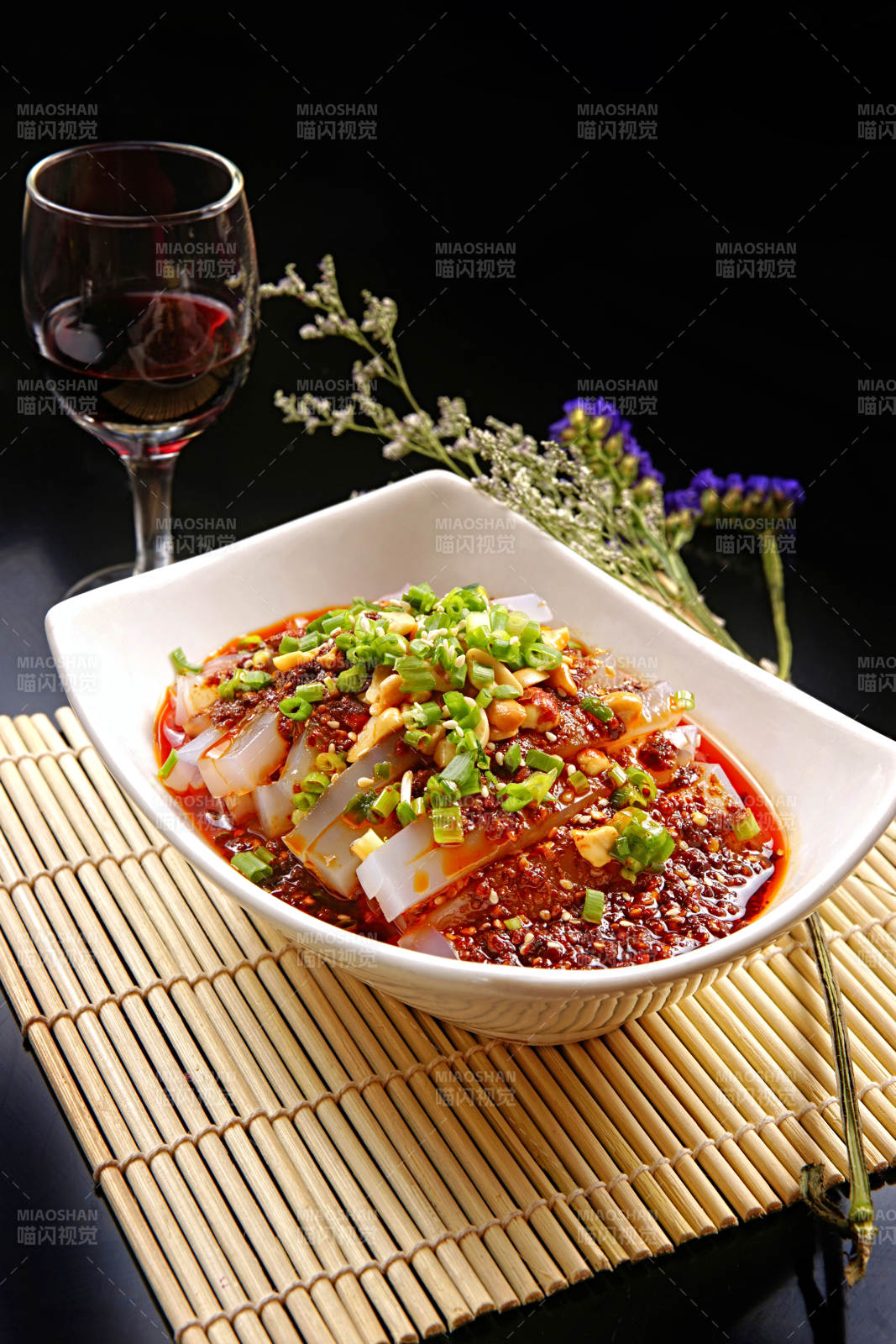 麻辣川西凉粉图片