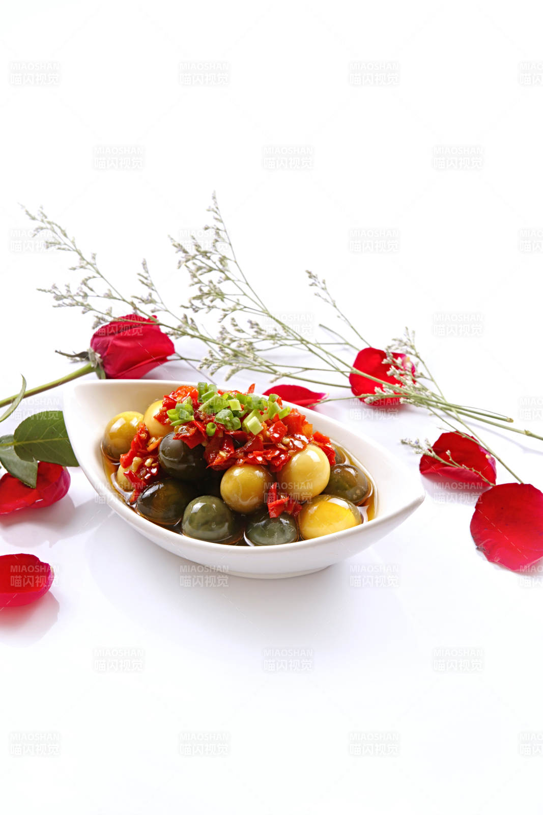 美味烧椒小皮蛋图片