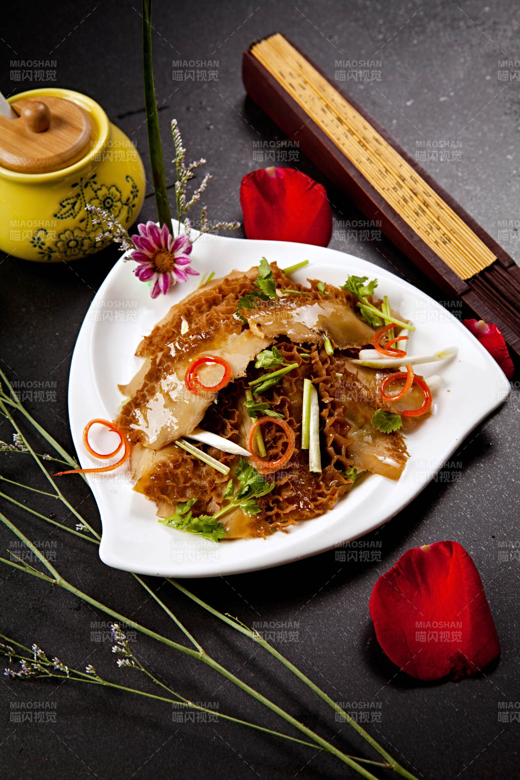 捞汁金钱肚图片